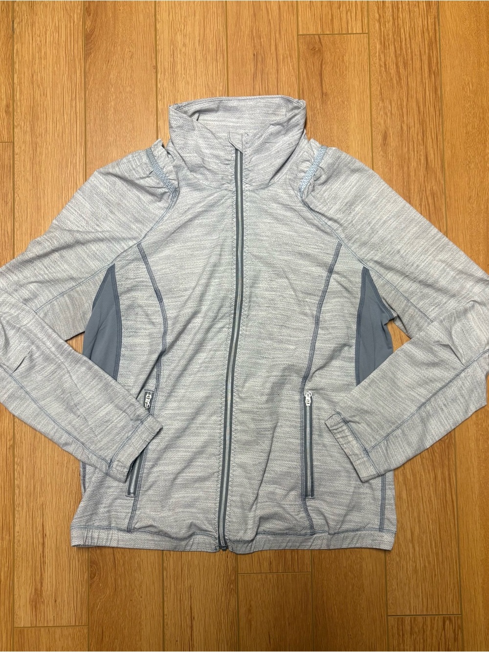lululemon athletica Light Gray Full-Zip Lightweight Jacket